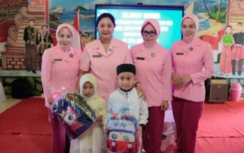 Kunjungi TK Kemala Bhayangkari 11 Polman, Ketua Bidang Keagamaan YKB Pusat Tebarkan ki Semangat Cinta Kasih dan Pendidikan Agama