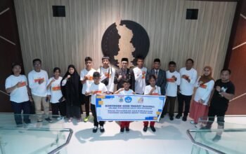 Sekda Sulbar Lepas Kontingen O2SN, Minta ki Atlet Tampil Maksimal