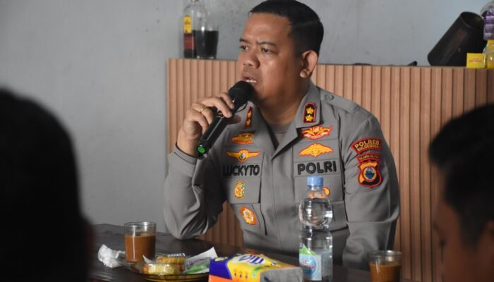 Cocok ki Tauwwa, Kapolres Bulukumba Tegaskan Dua Oknum Anggotanya Jika Terbukti Terlibat Masalah Akan Ditindak Tegas Sesuai Ketentuan 