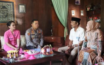 Tauwwa Kapolres Bulukumba Bersama Ketua Bhayangkari Silaturahim ki dengan Purnawirawan dan Warakawuri Polri
