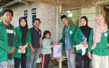 FMS Sinjai dan Mahasiswa KKN UIN Alauddin Bagikan Sembako di 7 Titik Kelurahan Mannanti