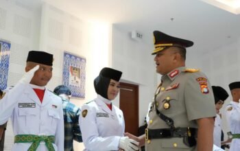Kapolda Sulbar Beri Semangat Putra-Putri Terpilih Pengibar Bendera Pusaka HUT ke-81 RI