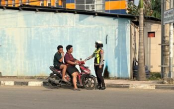 Sentuhan Humanis Polantas Sulbar: Tegur ki Pelanggar dengan Sopan, Utamakan Keselamatan