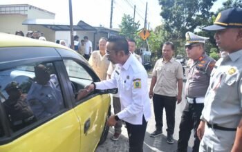 Sekda Sinjai Turun ke Jalan! Pengendara di Poros Sinjai-Bone Diperiksa Satu per Satu