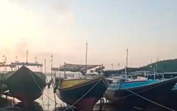 BREAKING – Ballasa maki kamase! Kelangkaan Solar Lumpuhkan Nelayan Tongke-Tongke Sinjai