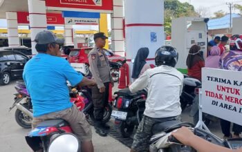 Polsek Majauleng Pantau SPBU, Antrean Pengisian BBM Berjalan Kondusif