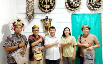 Sentuhan Tangan Melati Ngang: Jaga ki Identitas Dayak Kaltara Lewat Busana Tradisional