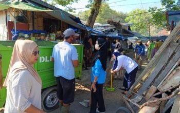 Sinergi TNI, Forkopimda dan Masyarakat, Pasar Sentral Sinjai Dibersihkan ki Sambut HUT ke-81 TNI