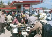 Antrean BBM Padati SPBU di Sinjai, Polres Turun Atur Lalu Lintas