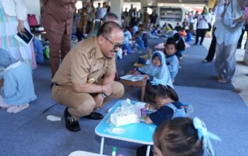 Sulbar Mandarras, Gubernur Suhardi Duka: Tidak Ada Lagi Siswa Lulus Tanpa Baca 20 Buku, Target ki 2029  Naik Jadi 30 Buku