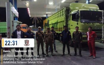 Cocok ki Tauwwa Polisi Bersama Satpol PP Awai Penyaluran BBM diSejumlah SPBU di Bulukumba