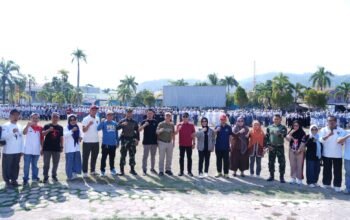 Sekda Junda Buka ki Gerak Jalan Pelajar Hari Jadi Sulbar ke-22, Diikuti 26 Sekolah: Ini Manifestasi Kedisiplinan dan Kerja Sama