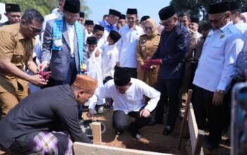 Gubernur SDK Dampingi Menag RI Letakkan ki Batu Pertama Asrama As’adiyah Mamuju, Diproyeksikan Jadi Pesantren Percontohan Sulbar