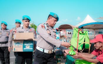 Refleksi 24 Tahun Pengabdian, Bid Propam Polda Sulbar Gelar ki Bakti Sosial Sasar Tukang Becak
