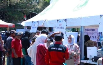 Tauwwa Hari Pertama Jambore Pelayanan, Warga Kindang Membludak Manfaatkan Layanan Publik