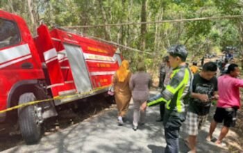 Mobil Damkar Terguling di Tanjakan Bontomatene Selayar, Satu Petugas Meninggal