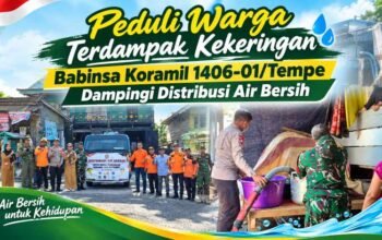 Peduli Warga Terdampak Kekeringan, Babinsa Koramil 1406-01/Tempe Dampingi Distribusi Air Bersih