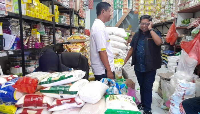 Bulog Makassar Beras SPHP Tersedia, Pemesanan Kios Capai 2 Ton