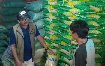 Bulog Sulselbar Awasi Ketat RPK, Pembelian SPHP Dibatasi 4 Ton per Transaksi