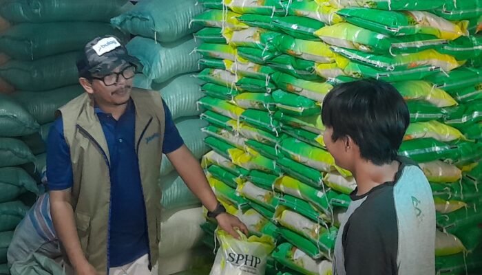 Bulog Sulselbar Awasi Ketat RPK, Pembelian SPHP Dibatasi 4 Ton per Transaksi