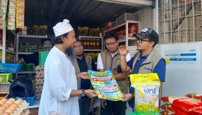 Sidak RPK di Makassar, Bulog Sulselbar Perketat Pengawasan Penjualan Beras SPHP