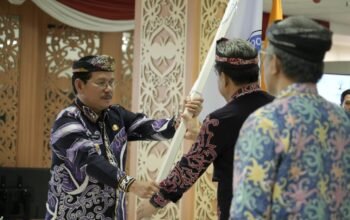 Wagub Ingkong Ala Kukuhkan Dewan SDA Kaltara 2026-2030