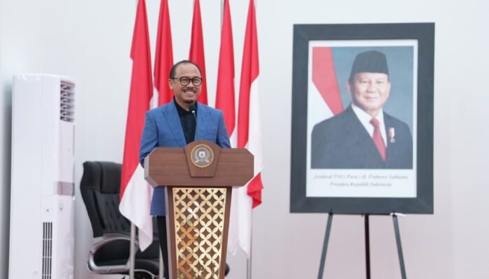 Gubernur Jawab Pandangan Fraksi DPRD Sulbar, APBD Tahun 2027 Disepakati mi untuk Dilanjutkan Pembahasannya