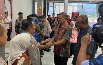 Disambut Hangat di Bumi Malaqbi, Irjen Pol Totok Suharyanto Awali ki Kepemimpinan dengan Semangat Kebersamaan