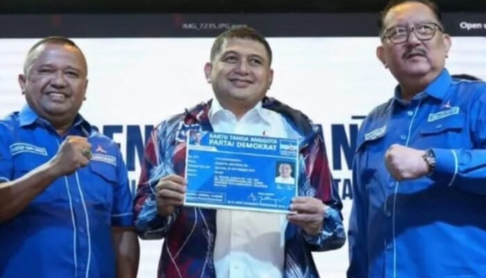 Apapi Poeng, Appi Gabung mi di Partai Demokrat