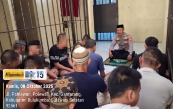 KBO Binmas Polres Bulukumba Berikan ki Siraman Rohani Kepada Para Tahanan 