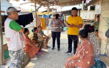Unit Kamsel Sat Lantas Polres Bulukumba Sa Gelar ki Penyuluhan Lalu Lintas dan Salurkan Sembako kepada Warga