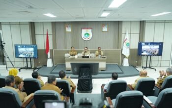 Sekprov Junda Maulana Memimpin ki Rakor Monev Awal Program Gerakan Sulbar Mandarras