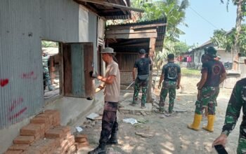 Senyum Haru Pak Syahrir Saksikan Awal Bedah Rumahnya di Bontonompo