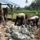 Gotong Royong Percepat Renovasi RTLH Milik Syahrir di Gowa
