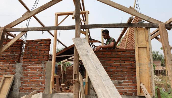 Satgas TMMD: Renovasi RTLH Muh. Ramli Capai 30 Persen