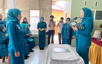 Ketua TP PKK Bantaeng Lantik mi Nur Asmi sebagai Ketua TP PKK Desa Pattallassang