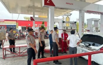 Cegah Antrian Panjang dan Penyalahgunaan BBM, Ditbinmas Polda Sulbar Beri Himbauan ke Pengelola SPBU Simbuang dan Kali Mamuju