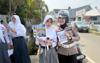 Sasar Pelajar di Mamuju, Satgas Polda Sulbar Jadikan ki Operasi Patuh Jadi Ruang Edukasi Seru