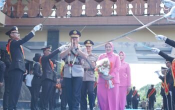Doa Penuh Kehangatan Iringi ki Langkah Pamit Irjen Pol Adi Deriyan Jayamarta