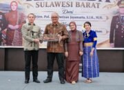 Jejak Pengabdian di Sulbar, Kapolresta Mamuju Hadiahkan ki Keris Raja Mamuju Penuh Sejarah kepada Irjen Adi Deriyan