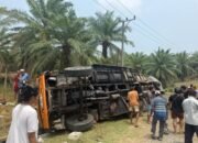 Sigap Tangani Kecelakaan Truk Pengangkut Minyak Kita, Ditlantas Polda Sulbar Imbau ki Pengemudi Utamakan Keselamatan