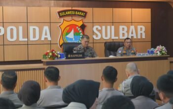 Wujudkan Polisi Bersama Masyarakat, Kapolda Sulbar Tekankan ki Pelayanan Bersih dan Polantas Humanis
