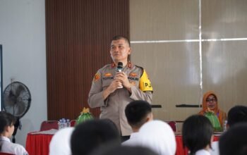 Kapolda Sulbar Dorong ki SMAN 1 Mamuju Bebas Bullying Menuju Generasi Produktif dan Berprestasi