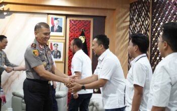 Atasi Antrean Panjang SPBU di Sulbar, Kapolda dan Pertamina Siapkan Strategi Khusus Termasuk Pembentukan Tim Gabungan