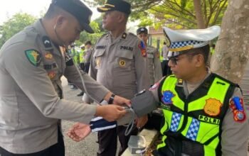 Pastikan ki Pelaksanaan Tugas Operasi Patuh Maksimal, Personel Polda Sulbar Rutin Cek Kesehatan