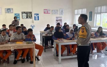 Jaga Senyuman dan Rawat Harapan, Dirlantas Polda Sulbar Ajak ki Pelajar Raih Cita-Cita Lewat Disiplin